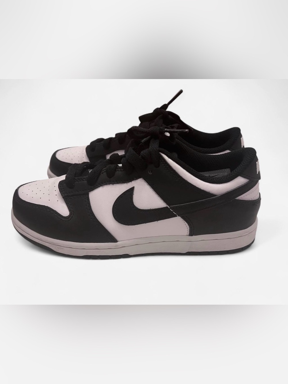 Nike Dunk Low Panda (GS) Size 3Y/ Women’s 4.5 Black & White